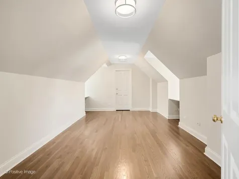 20 Natoma Drive Oak Brook IL 60523