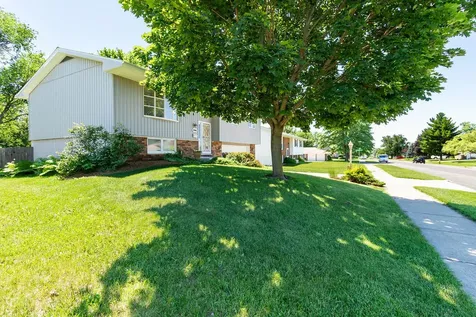 6906 North Rockvale Drive Peoria IL 61614