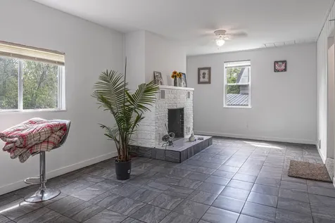 3434 18TH Street Rockford IL 61109