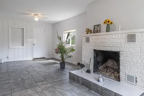 3434 18TH Street Rockford IL 61109