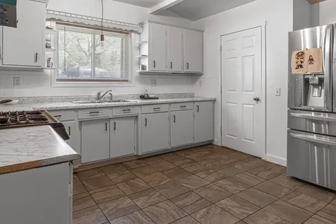 3434 18TH Street Rockford IL 61109