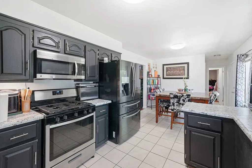 850 Austin Avenue Aurora IL 60505