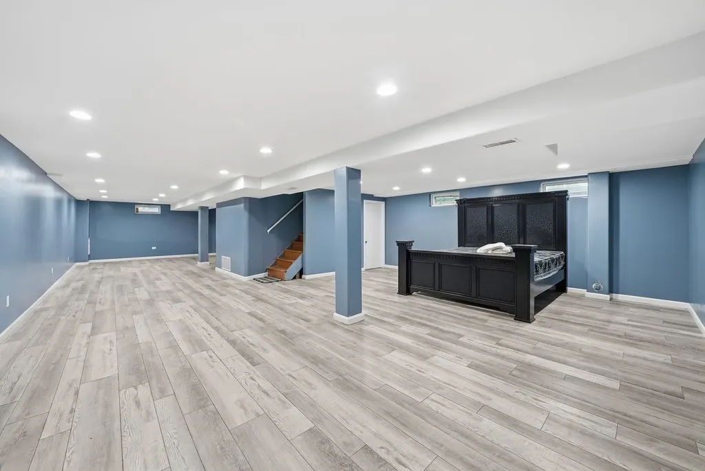 850 Austin Avenue Aurora IL 60505