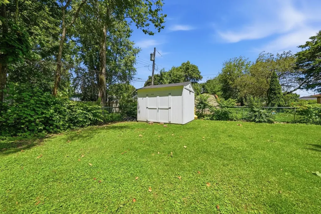 850 Austin Avenue Aurora IL 60505