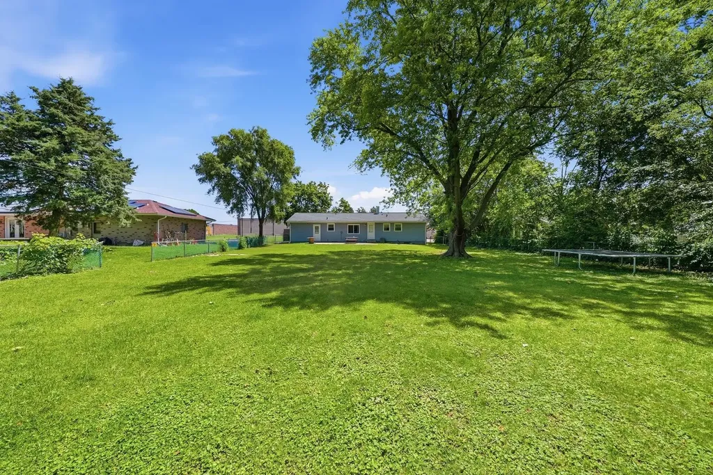850 Austin Avenue Aurora IL 60505