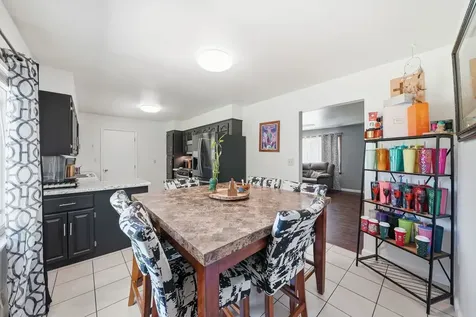 850 Austin Avenue Aurora IL 60505