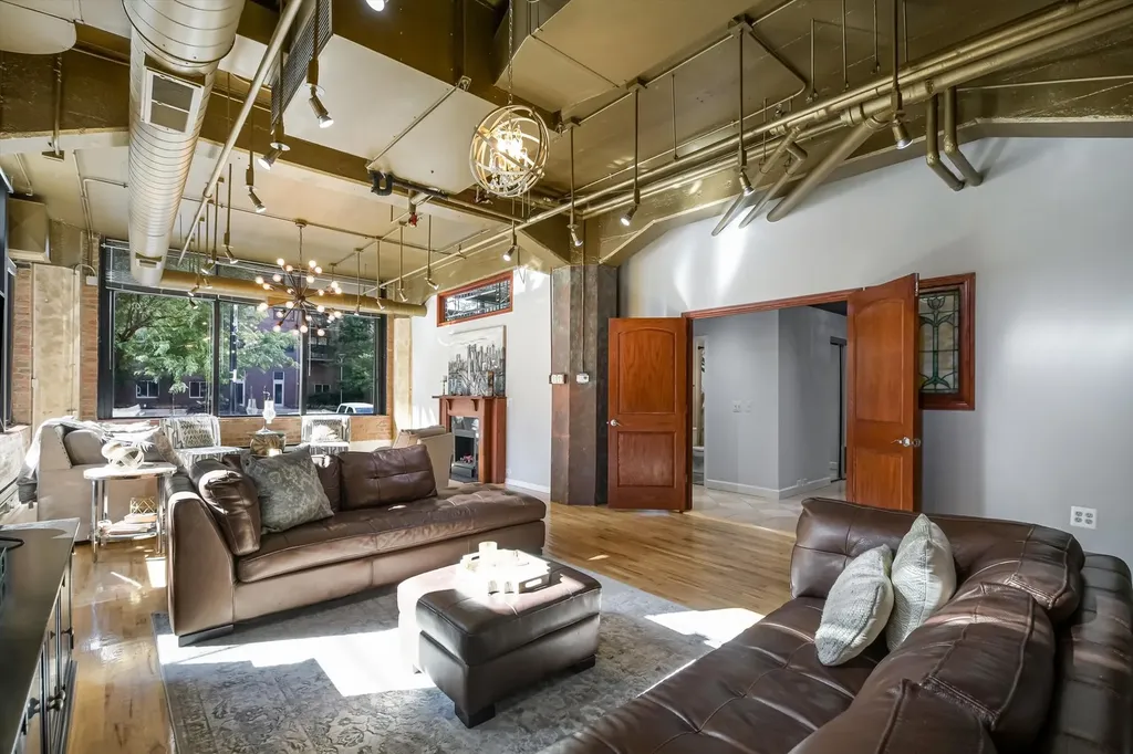 124 West Polk Street Chicago IL 60605