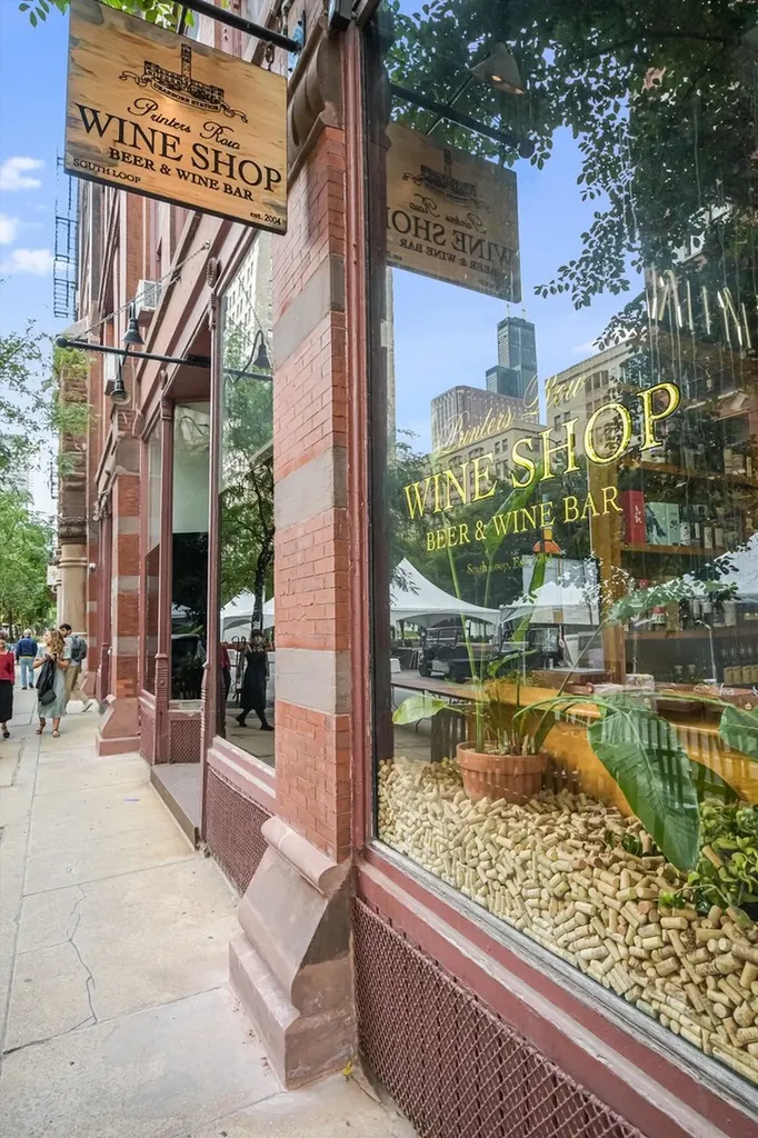124 West Polk Street Chicago IL 60605