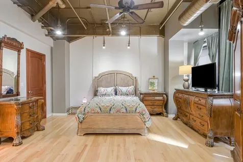 124 West Polk Street Chicago IL 60605