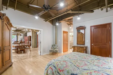 124 West Polk Street Chicago IL 60605