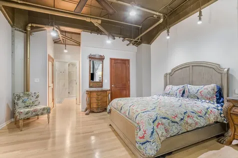 124 West Polk Street Chicago IL 60605