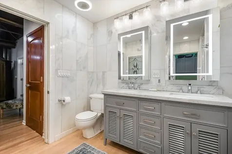 124 West Polk Street Chicago IL 60605