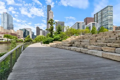 124 West Polk Street Chicago IL 60605