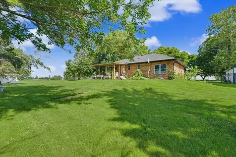 1413 East 2950 North Road Mansfield IL 61854