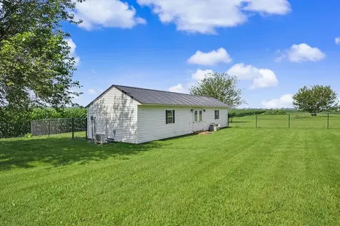 1413 East 2950 North Road Mansfield IL 61854