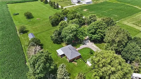 1413 East 2950 North Road Mansfield IL 61854