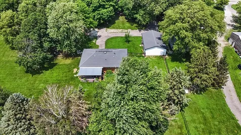 1413 East 2950 North Road Mansfield IL 61854