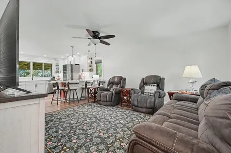 1413 East 2950 North Road Mansfield IL 61854
