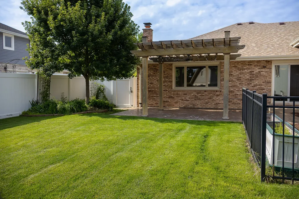 17245 Grange Drive Orland Park IL 60467