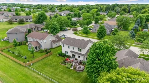 665 Hunters Path Marengo IL 60152