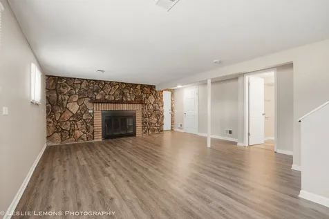 16388 Terry Lane Oak Forest IL 60452