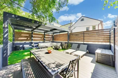 879 North Marshfield Avenue Chicago IL 60622