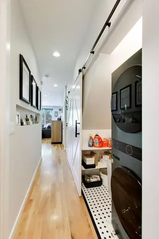 879 North Marshfield Avenue Chicago IL 60622