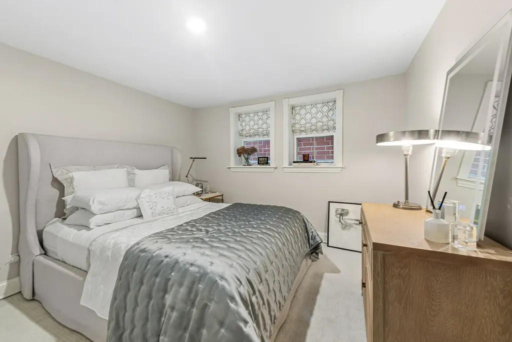 3635 North Hermitage Avenue Chicago IL 60613