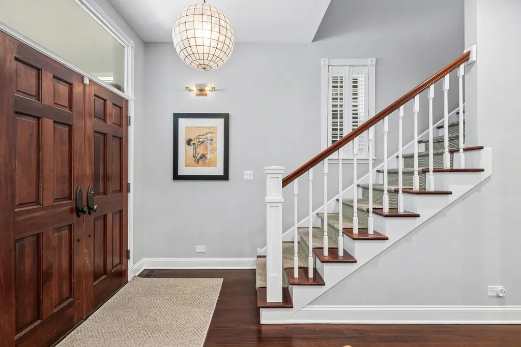 3635 North Hermitage Avenue Chicago IL 60613