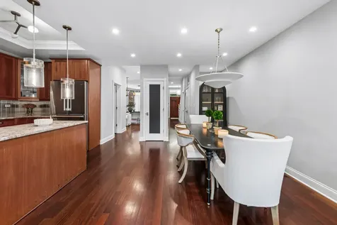 3635 North Hermitage Avenue Chicago IL 60613