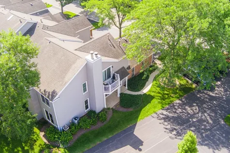 2020 North Stillwater Road Arlington Heights IL 60004
