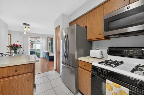 2020 North Stillwater Road Arlington Heights IL 60004