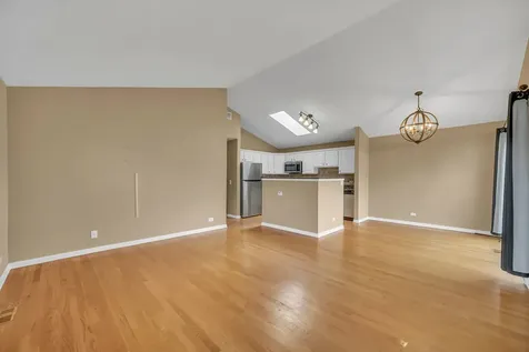 581 Le Parc Circle Buffalo Grove IL 60089