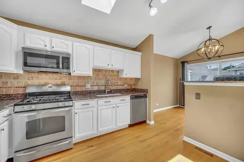 581 Le Parc Circle Buffalo Grove IL 60089