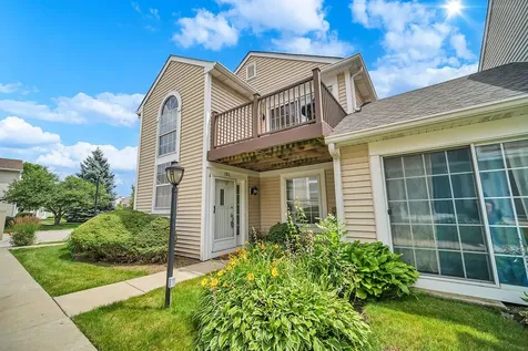 581 Le Parc Circle Buffalo Grove IL 60089