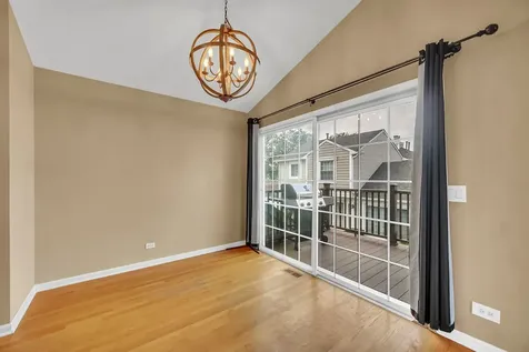 581 Le Parc Circle Buffalo Grove IL 60089