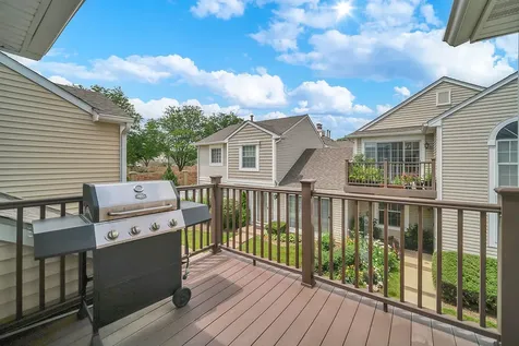 581 Le Parc Circle Buffalo Grove IL 60089