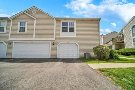 581 Le Parc Circle Buffalo Grove IL 60089