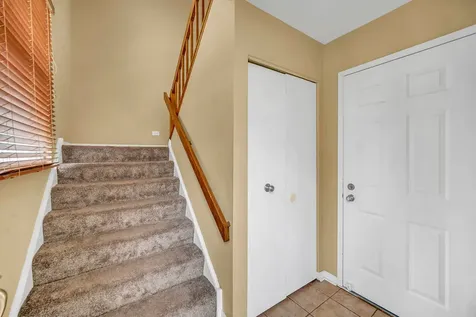 581 Le Parc Circle Buffalo Grove IL 60089