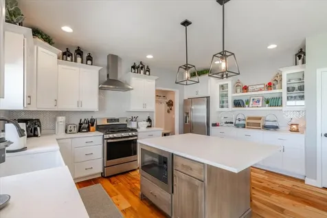 1304 Staghorne Way Bloomington IL 61705