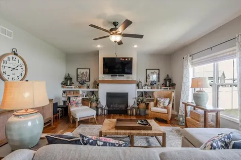 1304 Staghorne Way Bloomington IL 61705
