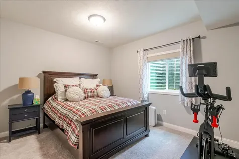 1304 Staghorne Way Bloomington IL 61705
