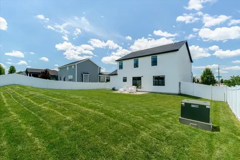 1304 Staghorne Way Bloomington IL 61705