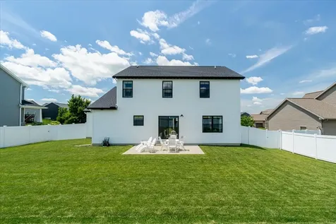 1304 Staghorne Way Bloomington IL 61705