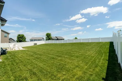 1304 Staghorne Way Bloomington IL 61705