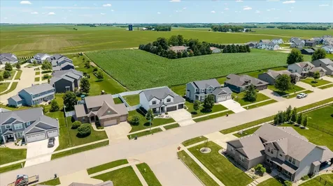1304 Staghorne Way Bloomington IL 61705