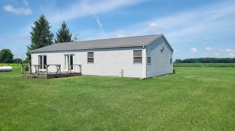 9830 Yorktown Road Lyndon IL 61261