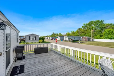 126 7TH Avenue Bartlett IL 60103