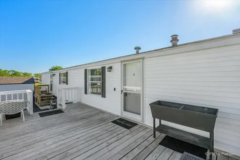 126 7TH Avenue Bartlett IL 60103