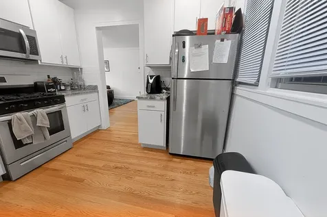 6638 North Glenwood Avenue Chicago IL 60626
